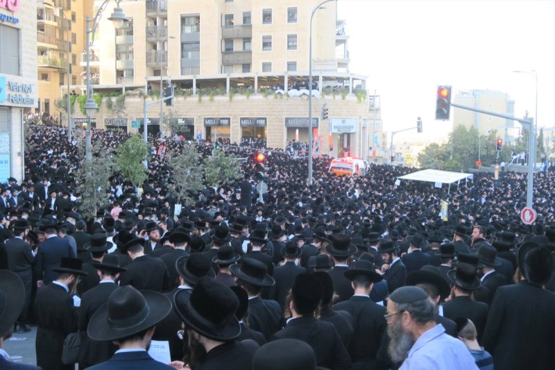 מ. אדלר