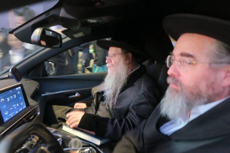 מ. אדלר