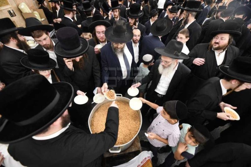 אנשיל בעק