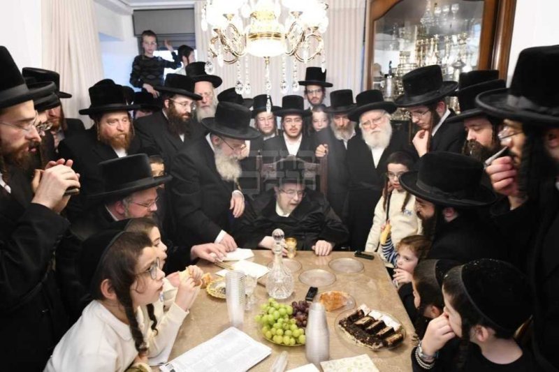אנשיל בעק