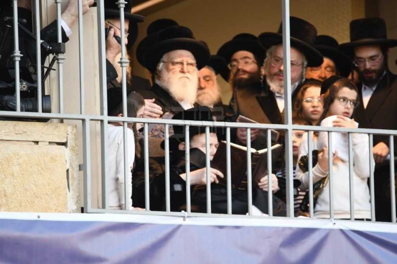 אנשיל בעק