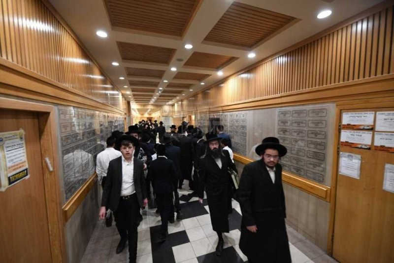 אנשיל בעק