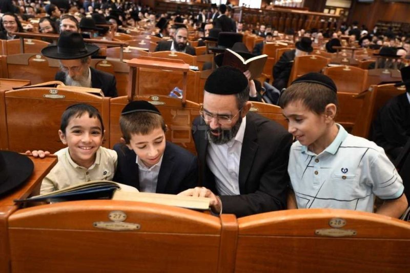 אנשיל בעק