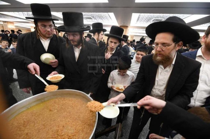 אנשיל בעק