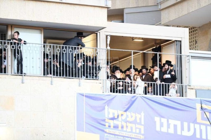 אנשיל בעק