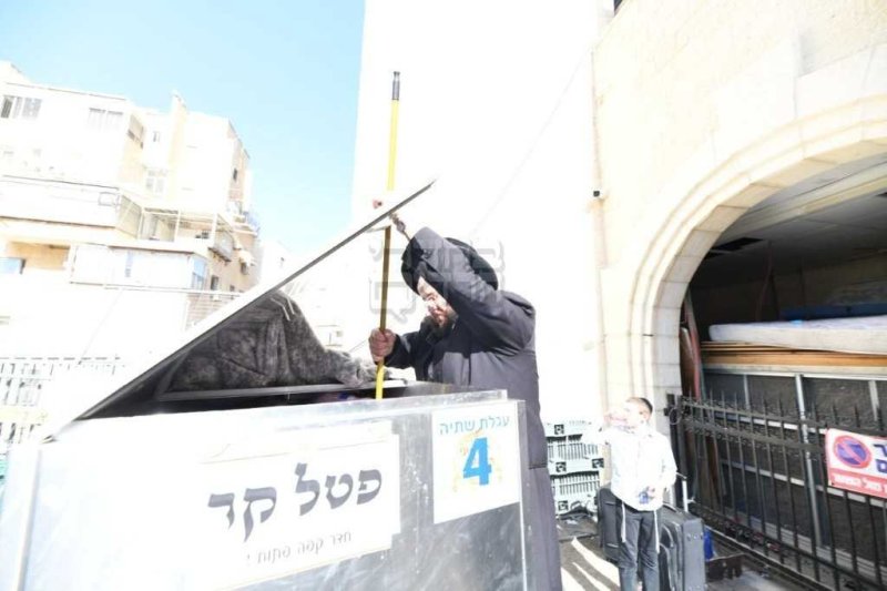 אנשיל בעק