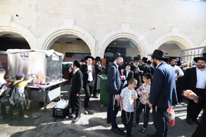 אנשיל בעק
