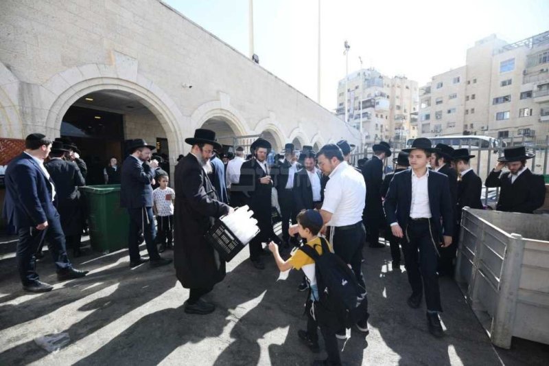 אנשיל בעק
