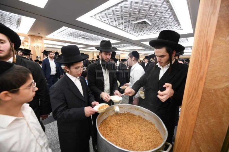 אנשיל בעק