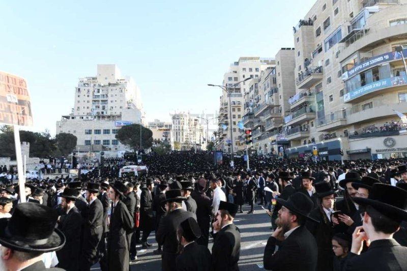 אנשיל בעק