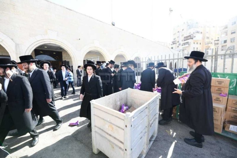 אנשיל בעק
