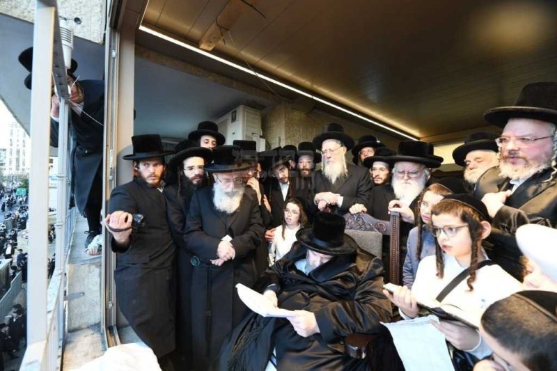 אנשיל בעק