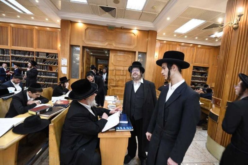 אנשיל בעק