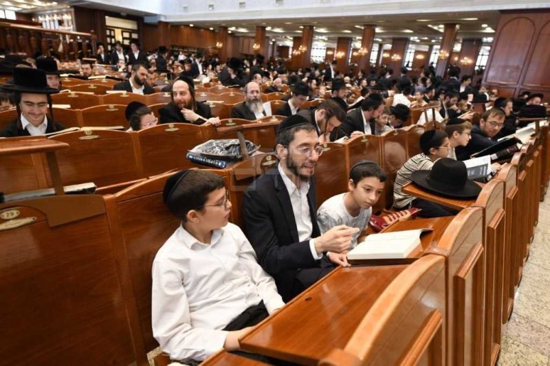 אנשיל בעק