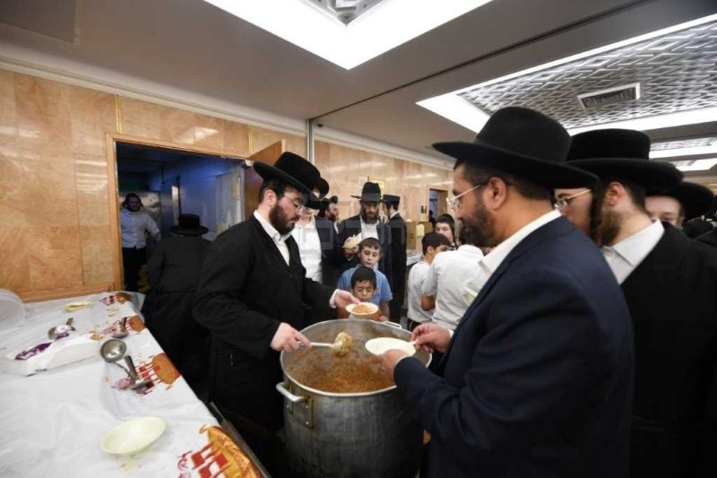 אנשיל בעק