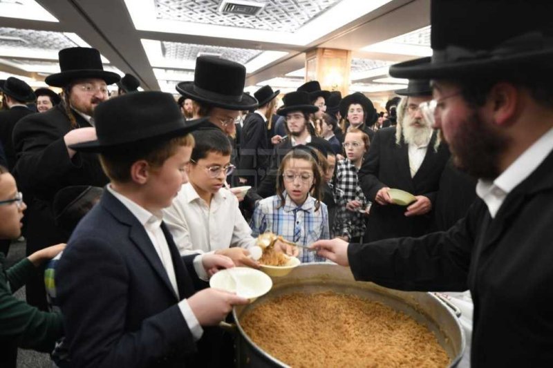 אנשיל בעק