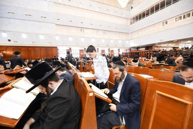 אנשיל בעק