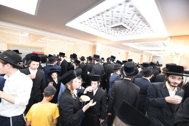 אנשיל בעק