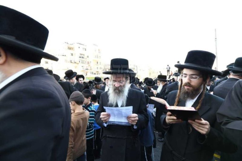 אנשיל בעק