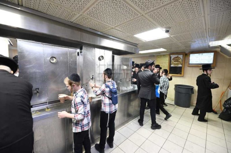אנשיל בעק