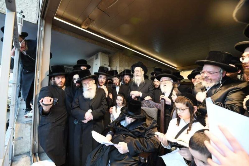 אנשיל בעק