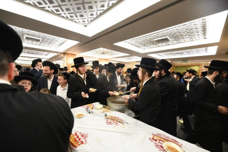 אנשיל בעק