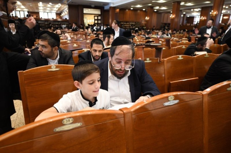 אנשיל בעק