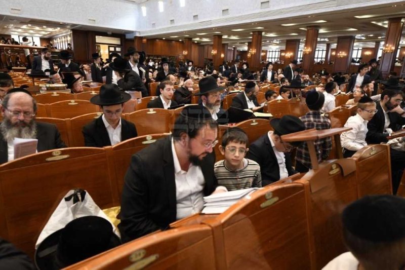 אנשיל בעק