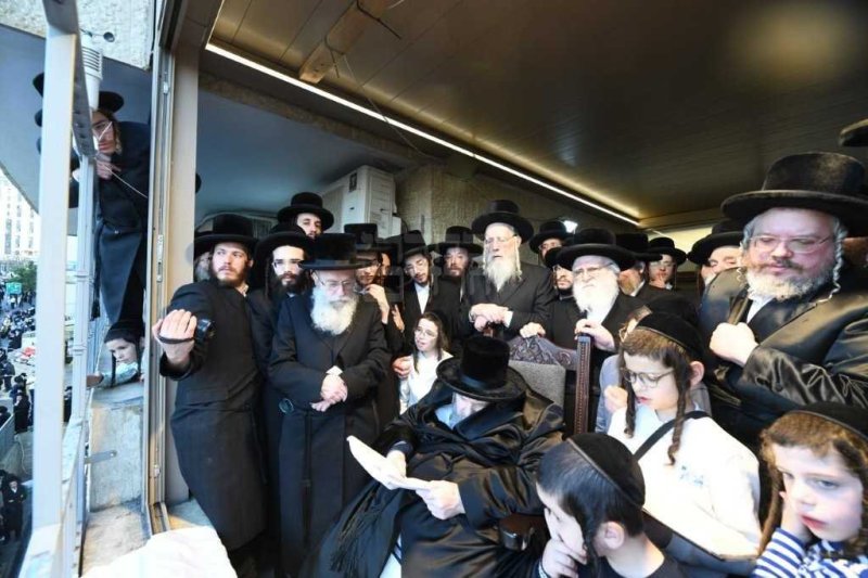 אנשיל בעק