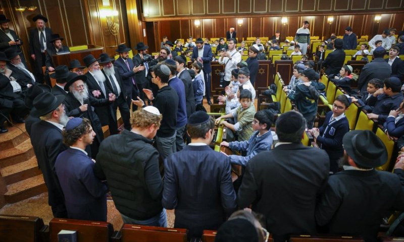 מסע קרן עולם התורה: לראשונה בהיסטוריה גדולי ישראל הגיעו לז'נבה