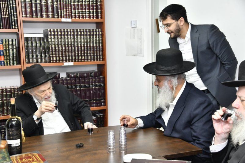 שוקי לרר