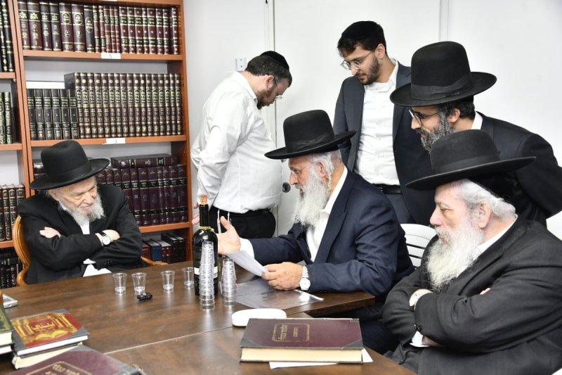 שוקי לרר