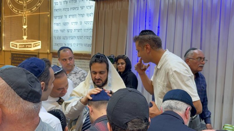 באדיבות המצלם