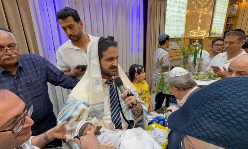 הרב הראשי שימש כסנדק: ברית מילה באיראן