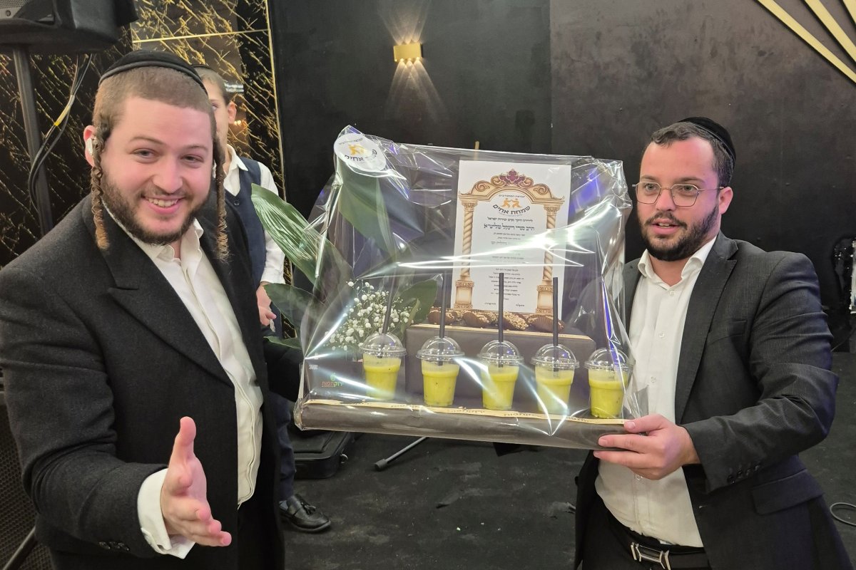 באדיבות המצלם