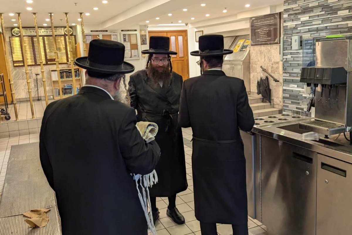 באדיבות המצלם