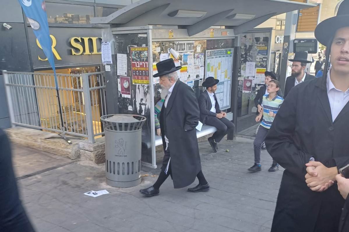 באדיבות המצלם