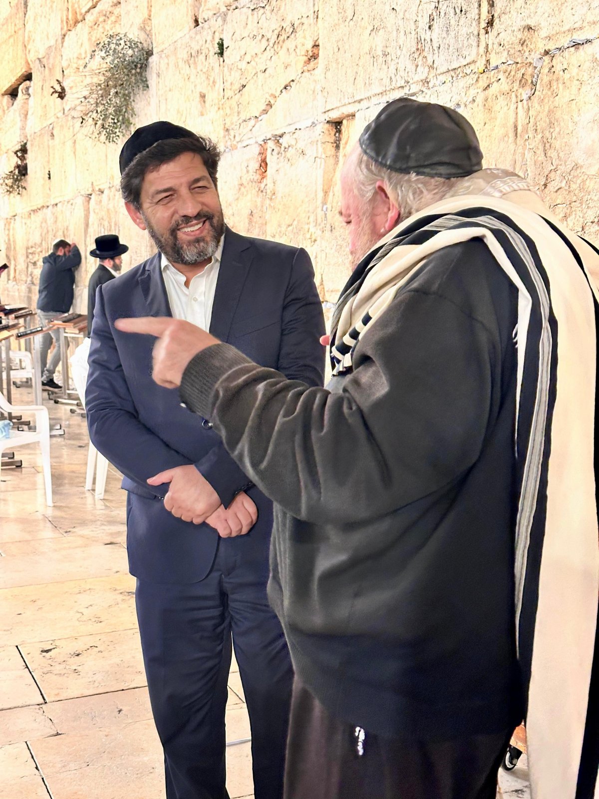 באדיבות המצלם