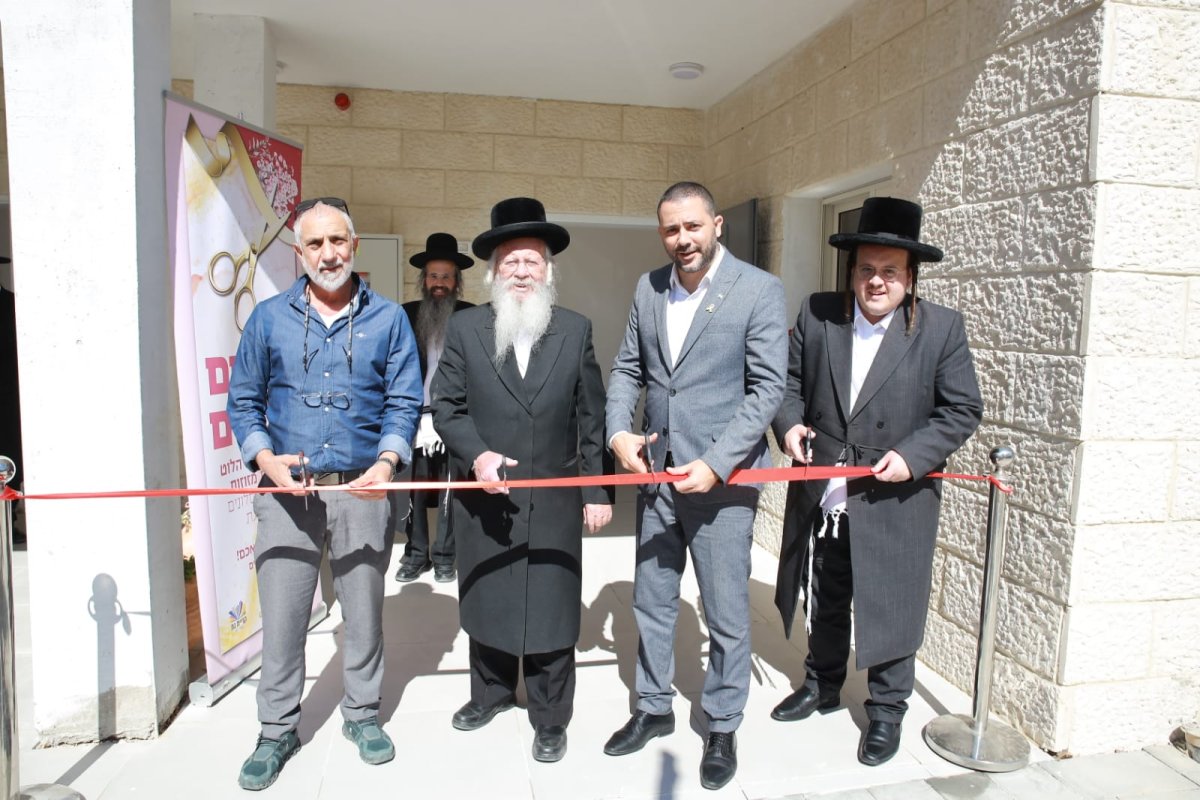 באדיבות המצלם