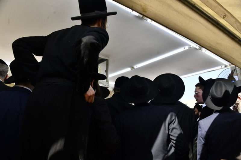 שוקי לרר