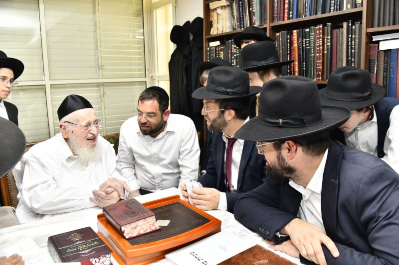 שוקי לרר