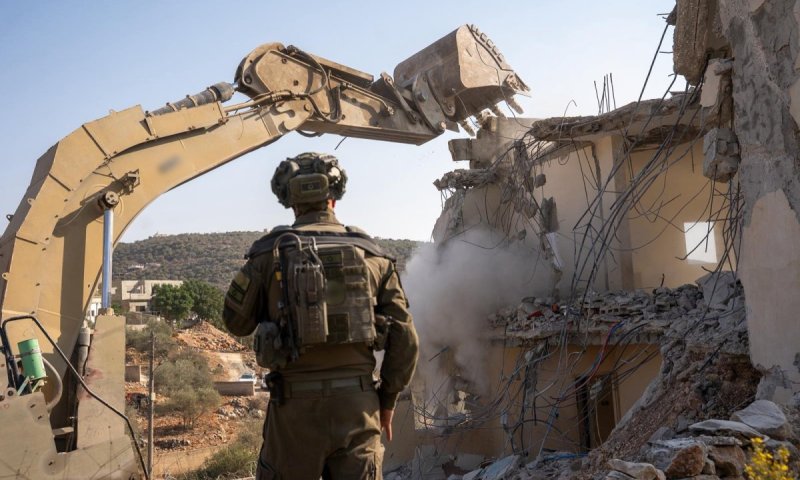 כוחות צה"ל הרסו את בית המחבל שביצע פיגוע סמוך לברוכין