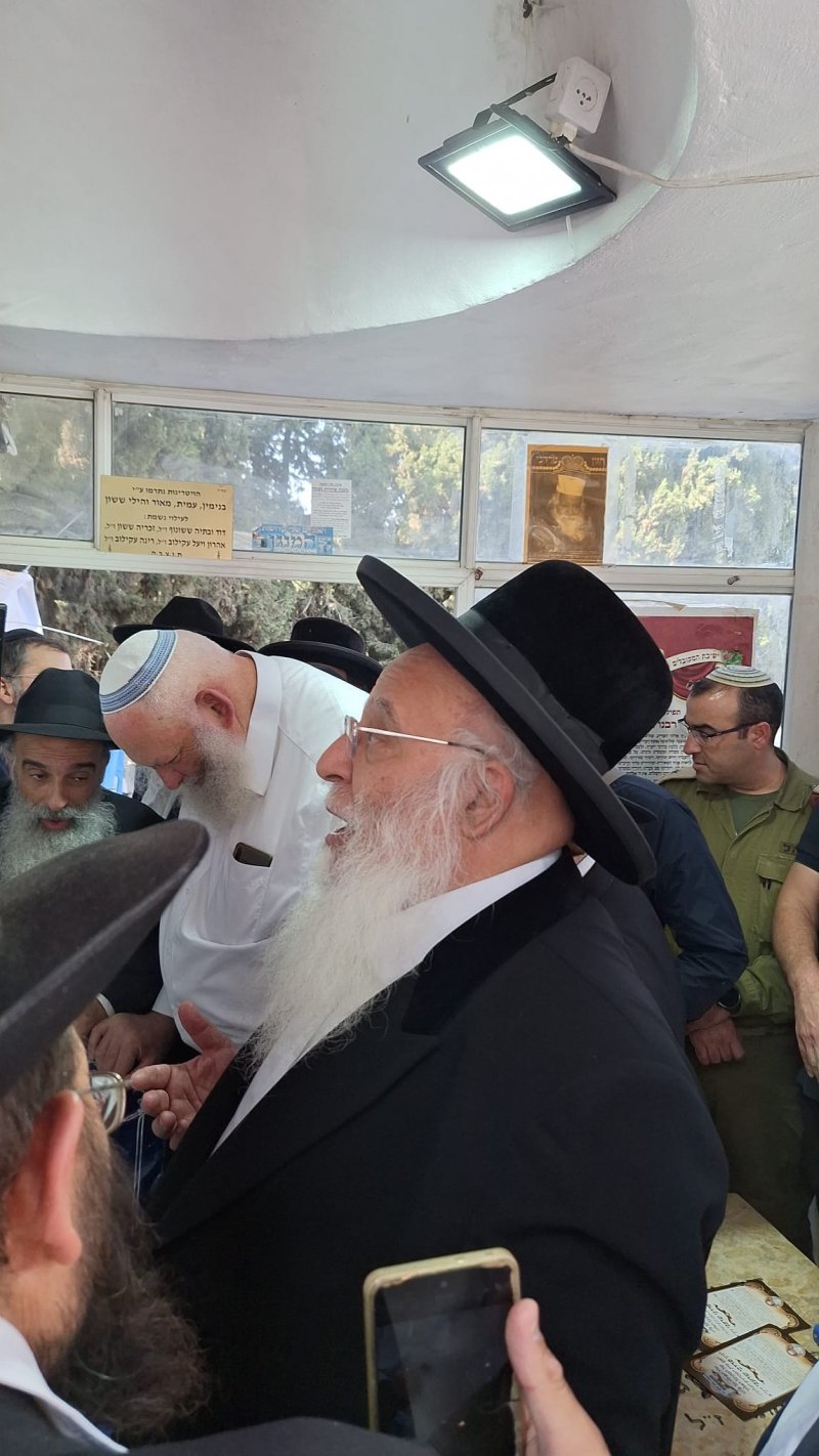 שוקי לרר