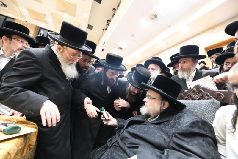 אנשיל בעק