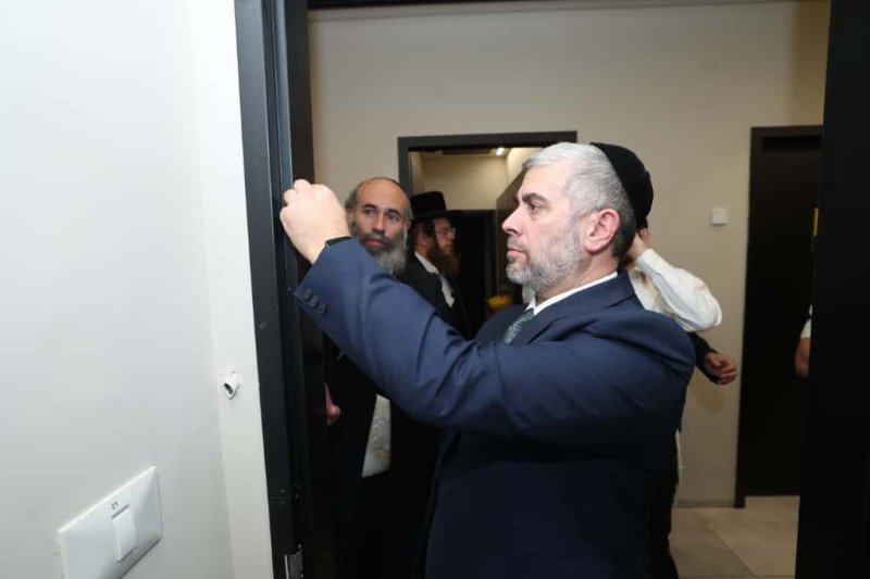  דוד ארזני