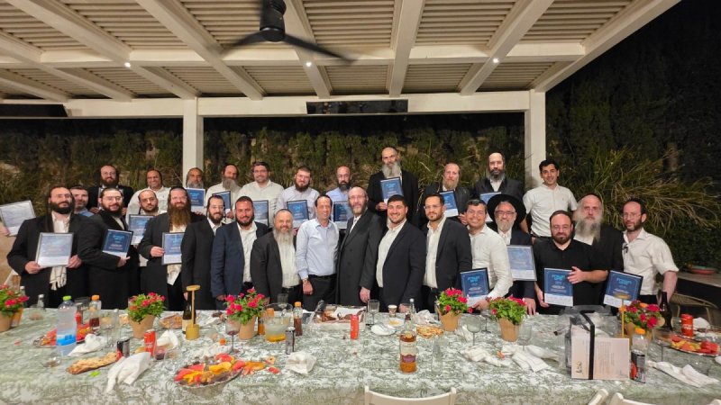 יחצ
