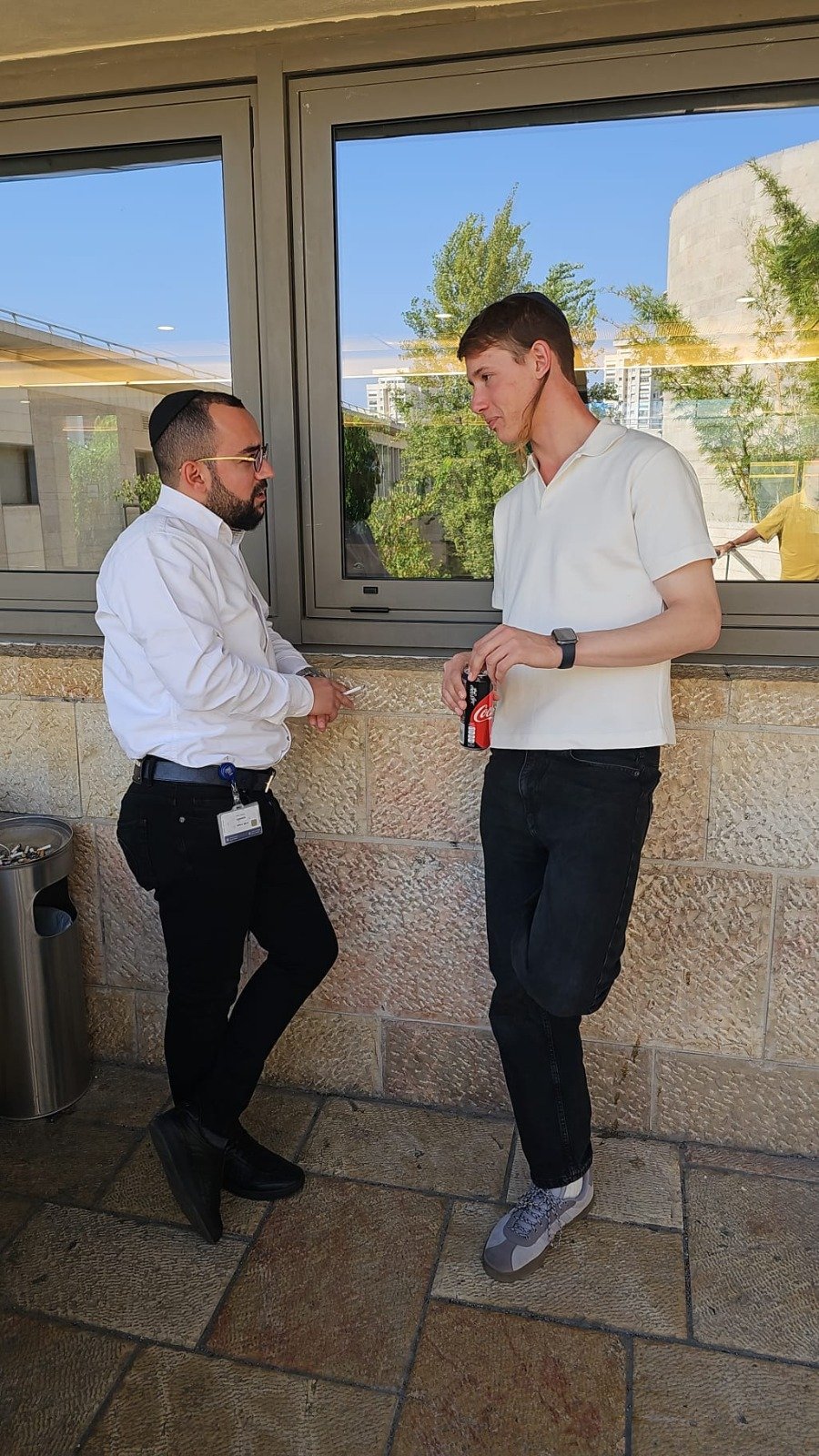 באדיבות המצלם