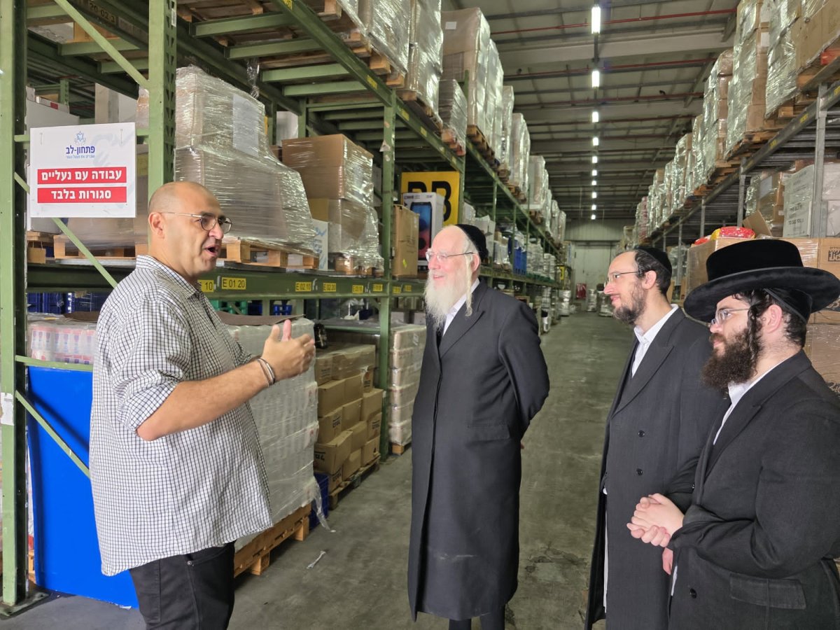 באדיבות המצלם