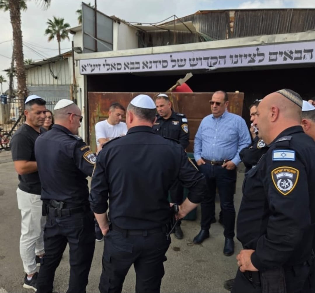 באדיבות המצלם