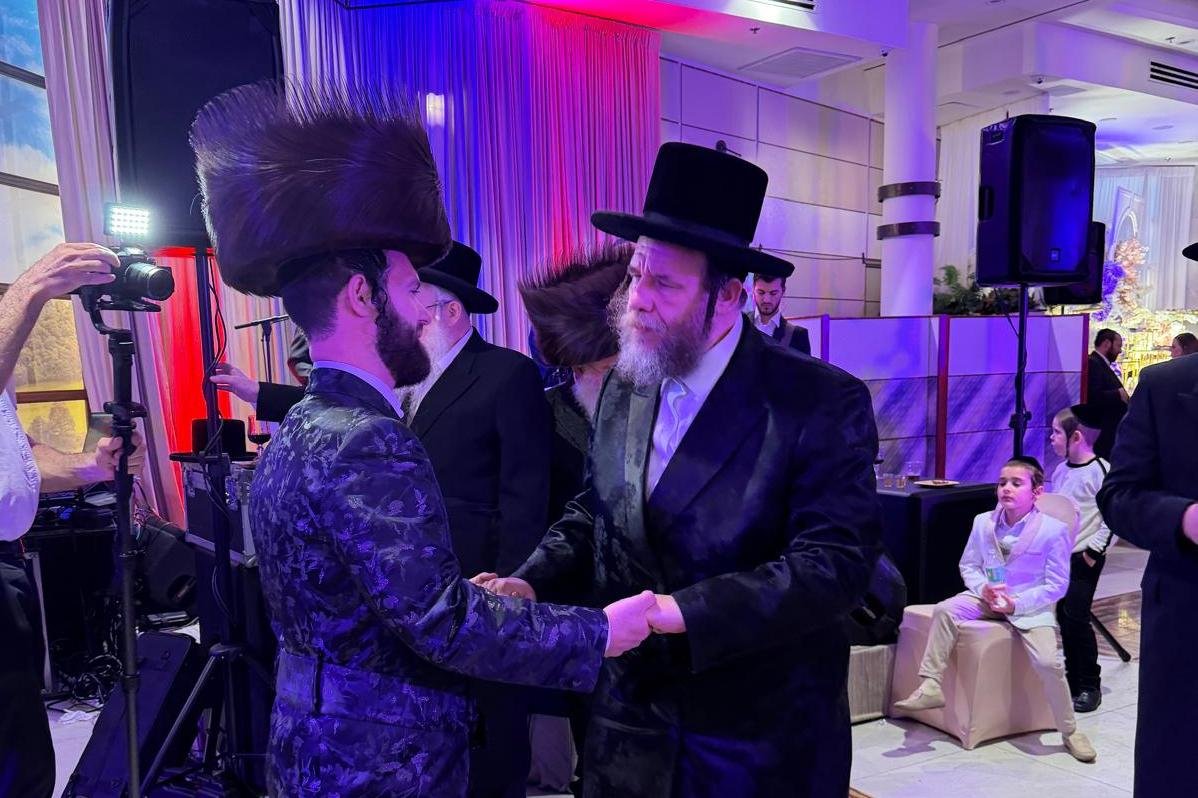 באדיבות המצלם